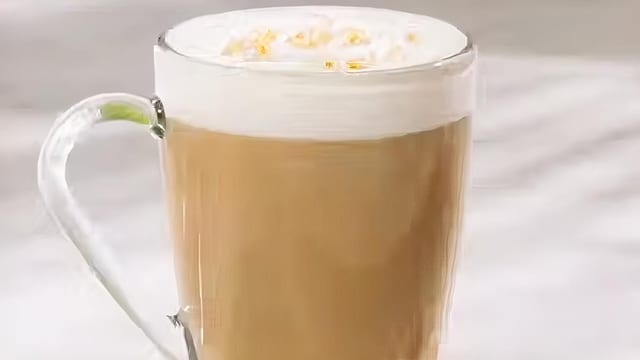 4. Pistachio latte.